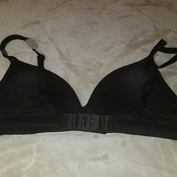 Victoria's Secret NWT 32A bra - Picture 4 of 4